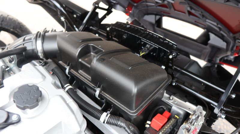 2025 Polaris SLINGSHOT S AUTODRIVE SLINGSHOT RED Image 23