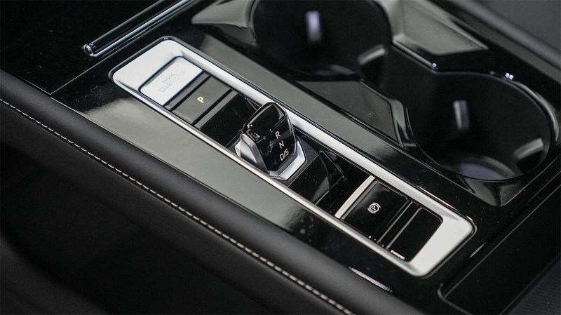 New 2025 Volkswagen Atlas 2.0T SE w/TechnologyImage 20
