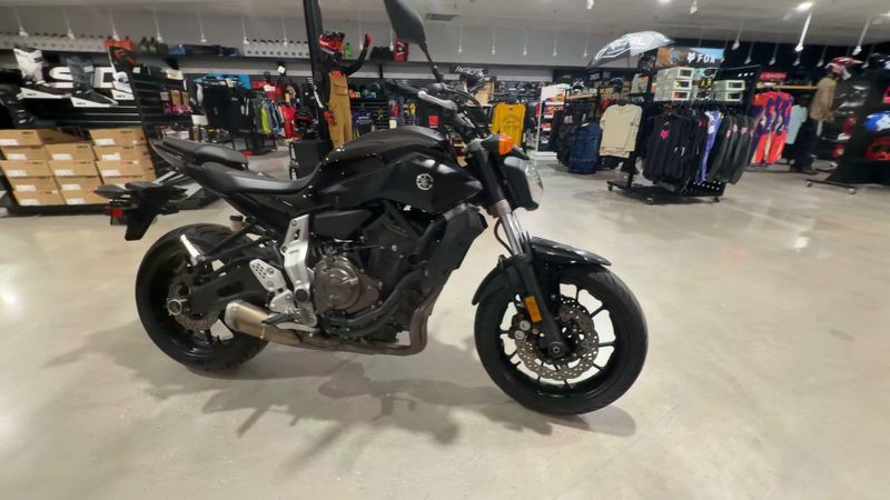Used 2016 Yamaha FZ-07 Image 6