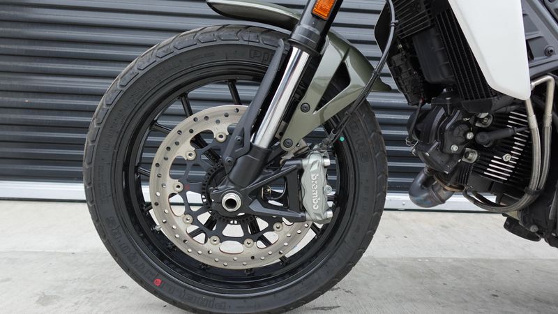 Used 2023 Ducati SCRAMBLER ICON 