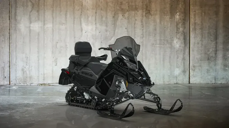 2027 Polaris 650 INDY ADV 137 BLACK