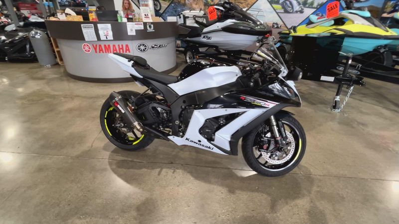 2013 Kawasaki NINJA ZX10R Image 9