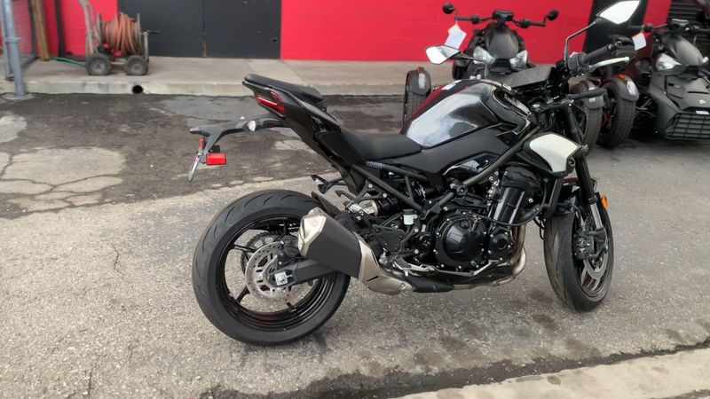 New 2025 Kawasaki Z900 ABS Image 8