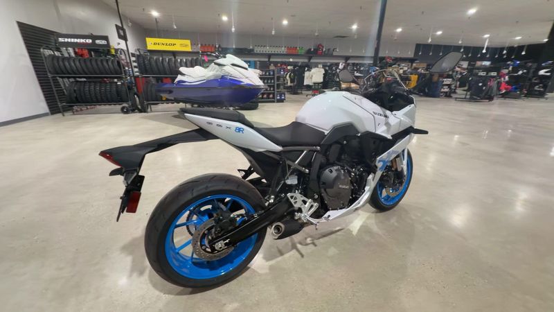 New 2026 Suzuki GSX-8R Image 9