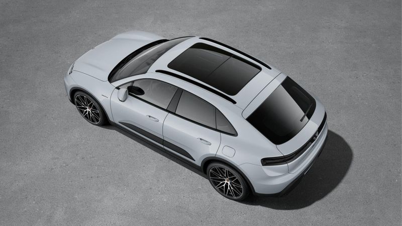 2024 Porsche Macan Electric 4Image 4