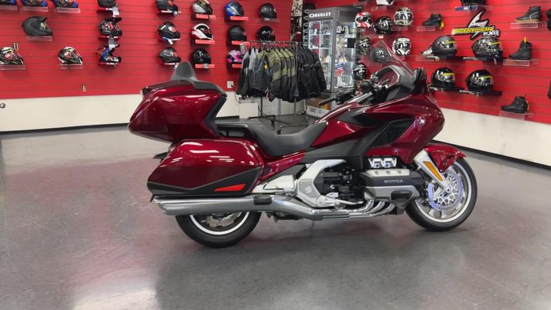 Used 2023 Honda GOLDWING TOUR Image 9
