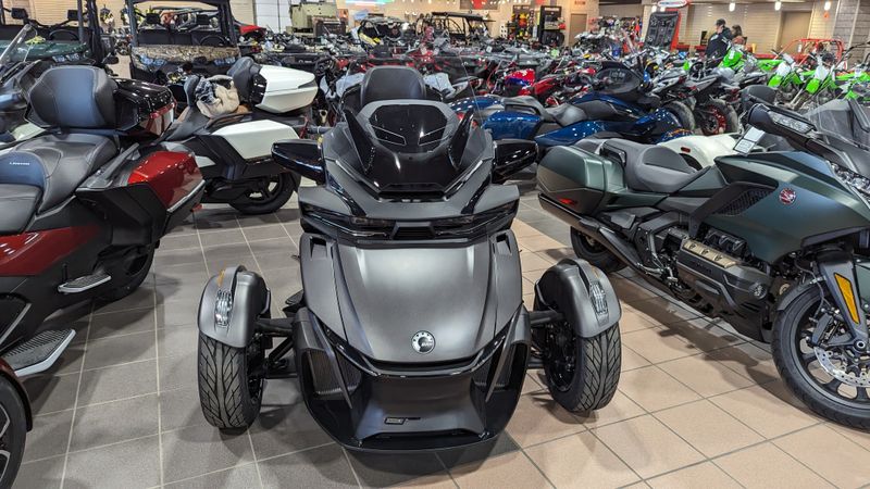2024 CAN-AM SPYDER RT LIMITED CARBON BLACKImage 5