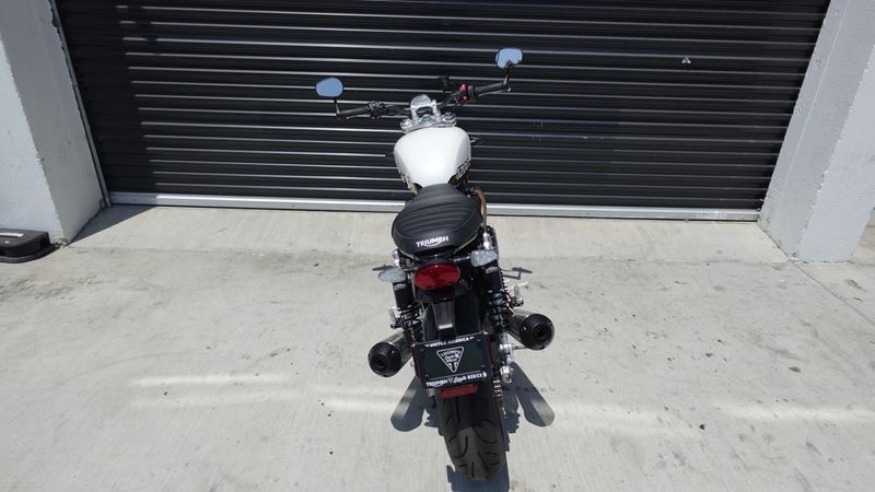 New 2025 Triumph Speed Twin 1200 Base 