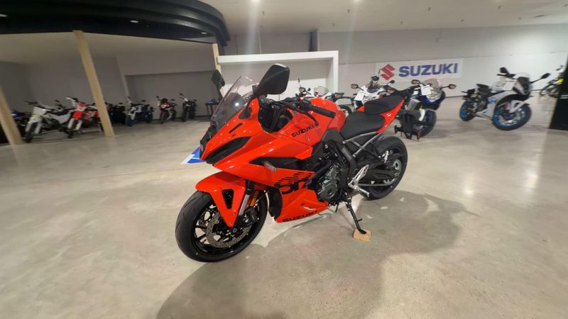 New 2026 Suzuki GSX-8R Image 8