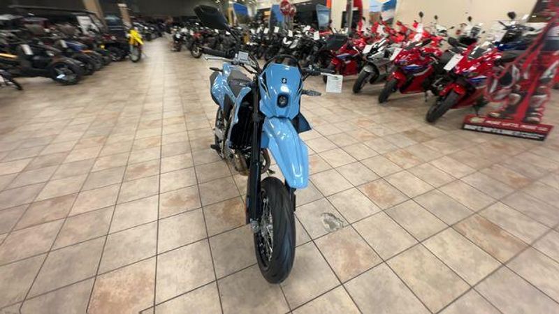 New 2025 Suzuki DR-Z4SM Image 7