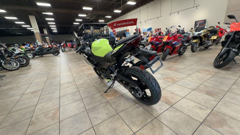 New 2026 Kawasaki NINJA 500 ABS Image 7