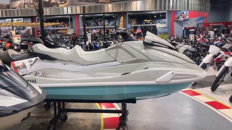 New 2025 Yamaha VX CRUISER HO Image 5