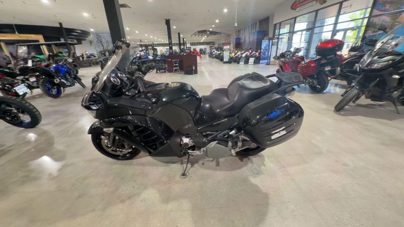 Used 2015 Kawasaki CONCOURS 14 ABS  in a BLACK exterior color. Victorville Del Amo Motorsports 760-241-7387 delamomotorsportsofvictorville.com 