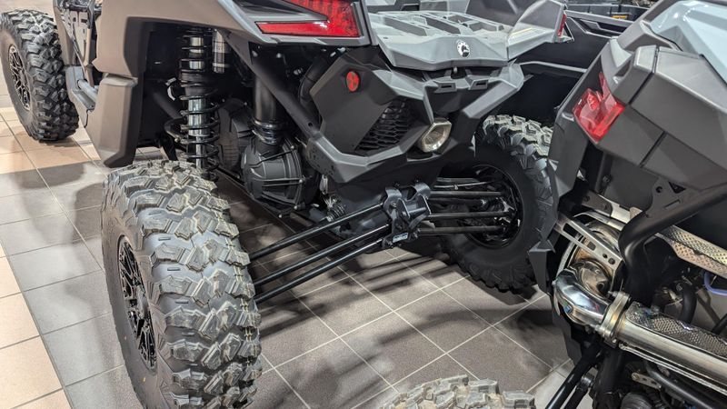 2025 Can-Am MAVERICK XRS 72 TURBO RR TRIPLE BLACKImage 14