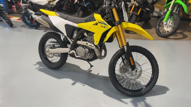 2025 Suzuki DR-Z4S Image 9