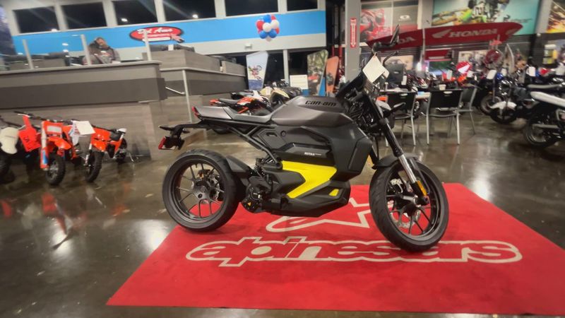 New 2025 Can-Am Pulse Image 9