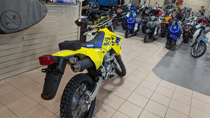 2024 Suzuki DRZ 400S BASEImage 4