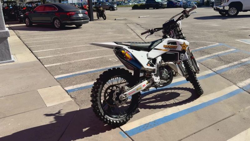 New 2025 Husqvarna FC 450 FACTORY EDITION Image 4