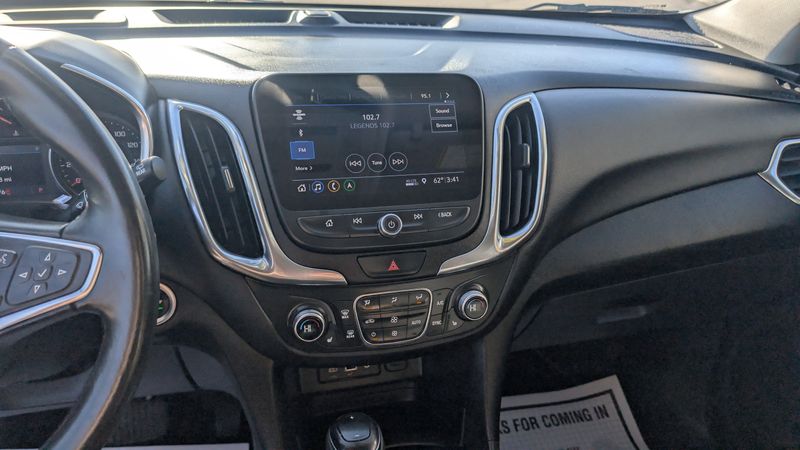 Used 2021 Chevrolet Equinox LTImage 23