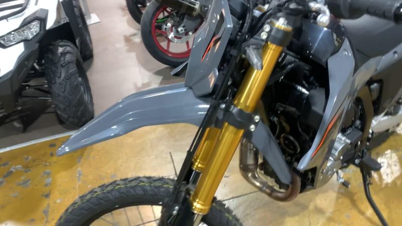 New 2025 Suzuki DR-Z4SM Image 5