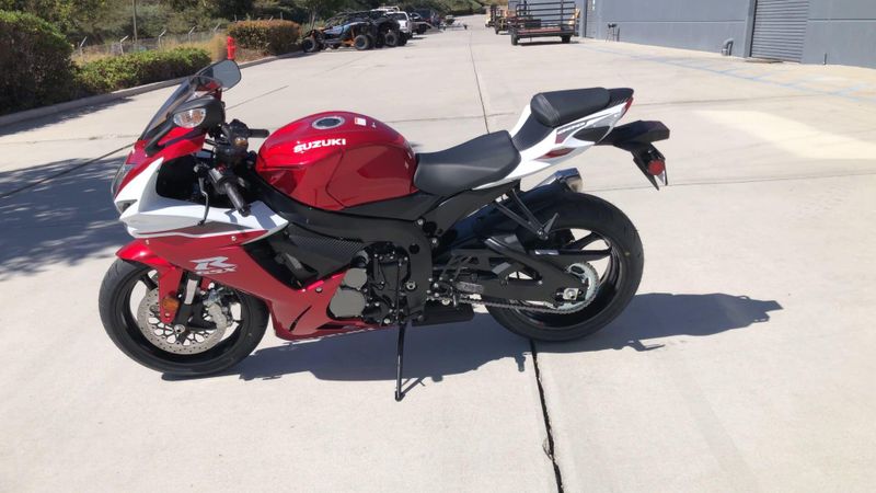 New 2027 Suzuki GSX-R600 Image 8