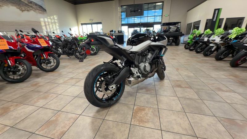 New 2026 CFMOTO 675SS Image 9