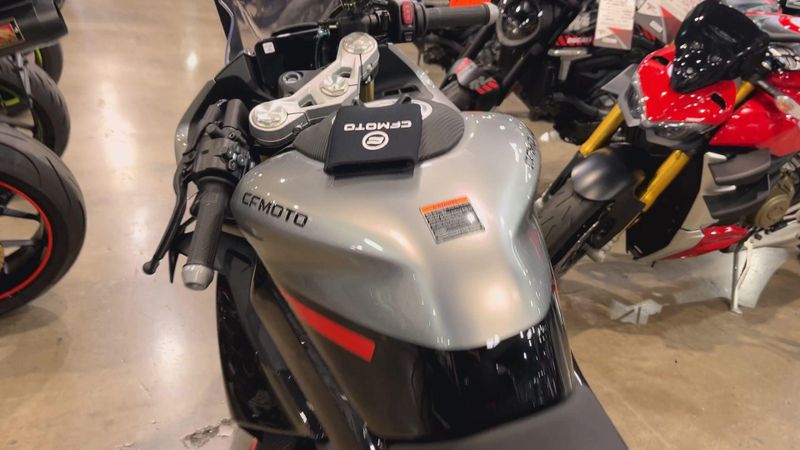 New 2025 CFMOTO 450SS Image 2