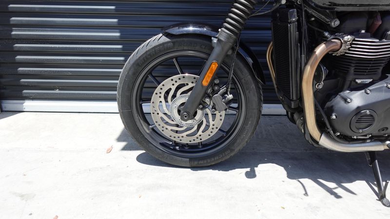 Used 2018 Triumph Street Twin Base 