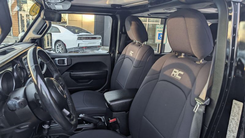 Used 2021 Jeep Wrangler Unlimited Sport AltitudeImage 16