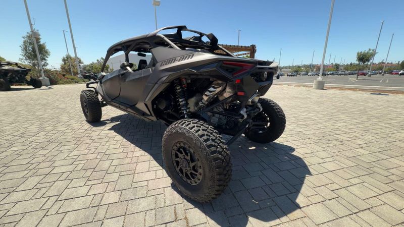 New 2026 Can-Am MAVERICK R MAX X RS 999T DCT Image 7