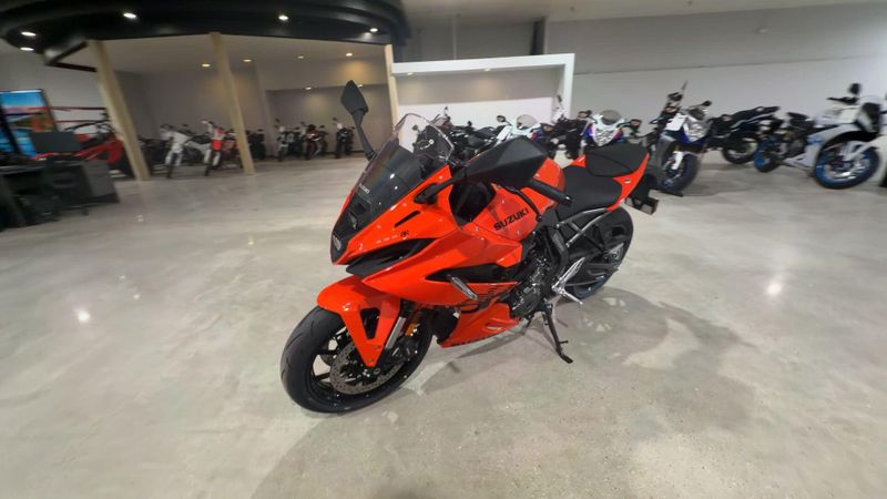 New 2026 Suzuki GSX-8R Image 8
