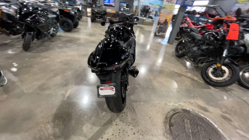 Used 2025 Suzuki Hayabusa Image 7