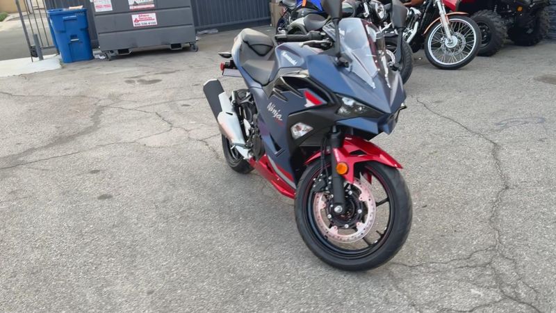 New 2026 Kawasaki NINJA 500 ABS Image 2