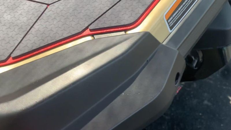 Used 2025 Sea-Doo RXT X 325 Image 8