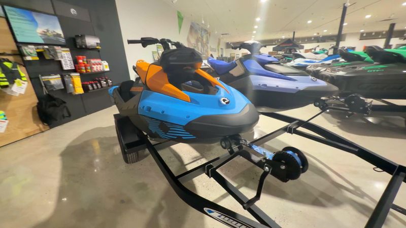 New 2026 Sea-Doo SPARK FOR 3 90 TRIXX (SOUND SYSTEM) Image 3