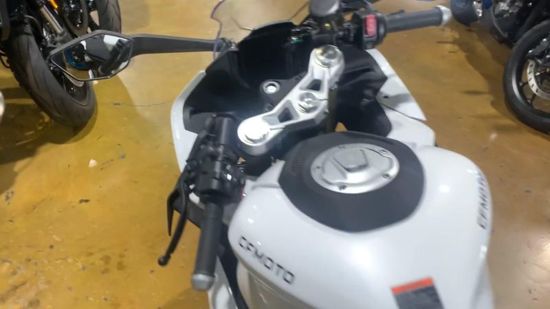 New 2025 CFMOTO 450SS Image 3