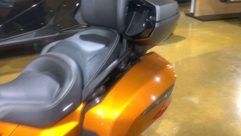 New 2024 Can-Am SPYDER F3 LIMITED SPECIAL SERIES (SE6) Image 3