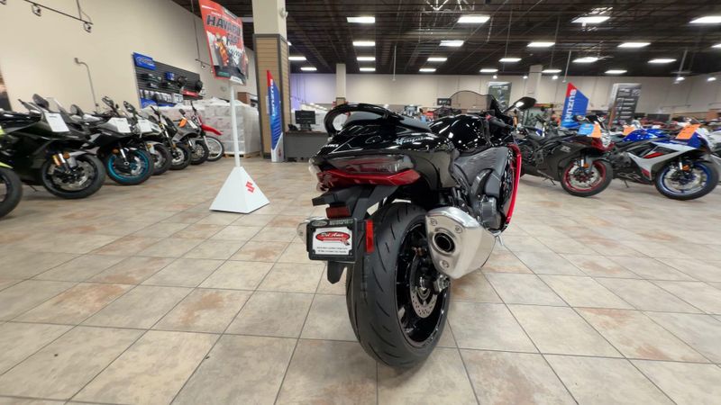 New 2026 Suzuki Hayabusa Image 8