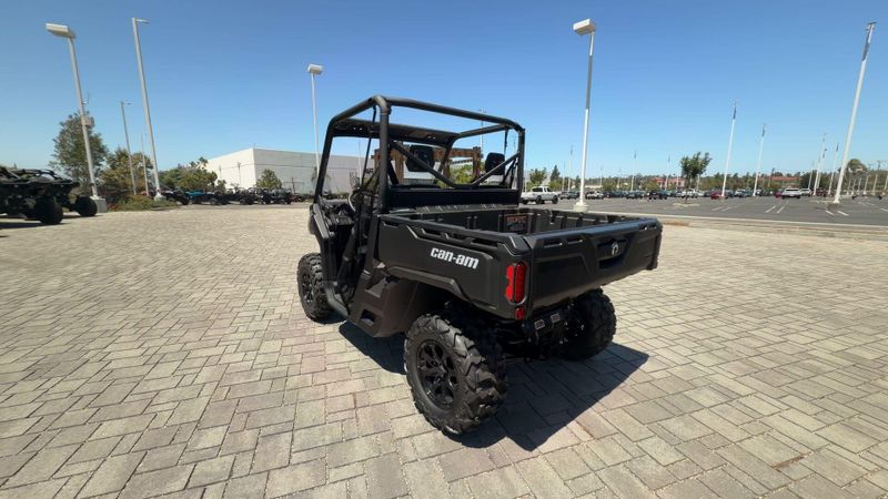 New 2026 Can-Am DEFENDER DPS HD9 Image 7