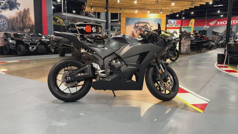 Used 2020 Honda CBR600RR Image 5