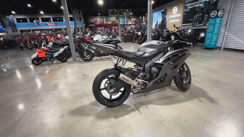 2016 Yamaha YZF-R6 Image 8