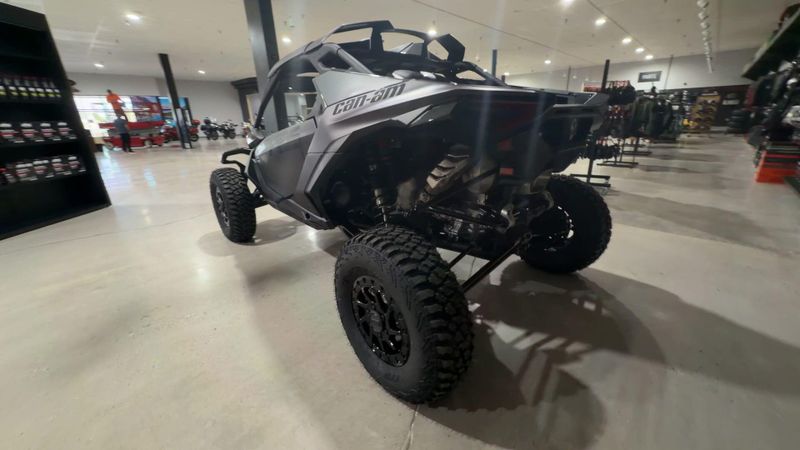 New 2026 Can-Am MAVERICK R X RS 999T DCT Image 7