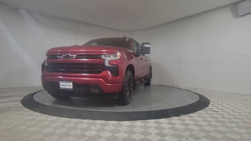 2023 Chevrolet Silverado 1500 RST photo 2