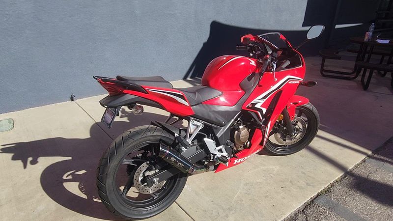 Used 2022 Honda CBR300R Image 3