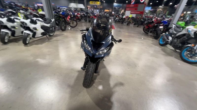 Used 2023 Kawasaki NINJA ZX-6R ABS Image 3