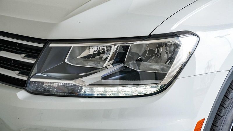 2021 Volkswagen Tiguan 2.0T SEImage 8