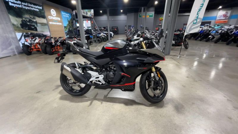 2025 CFMOTO 450SS Image 9