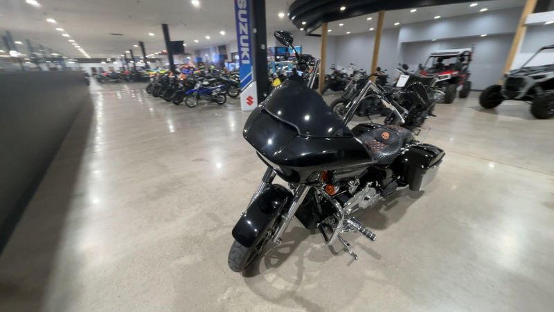 Used 2021 Harley-Davidson ROAD GLIDE Image 7