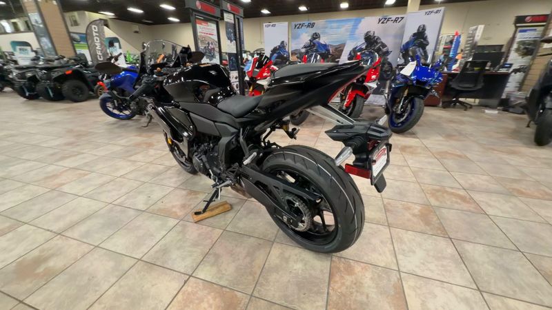 New 2026 Yamaha YZF-R7 Image 7