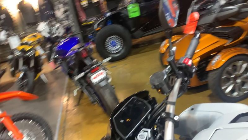 New 2025 Yamaha MT-10 Image 9